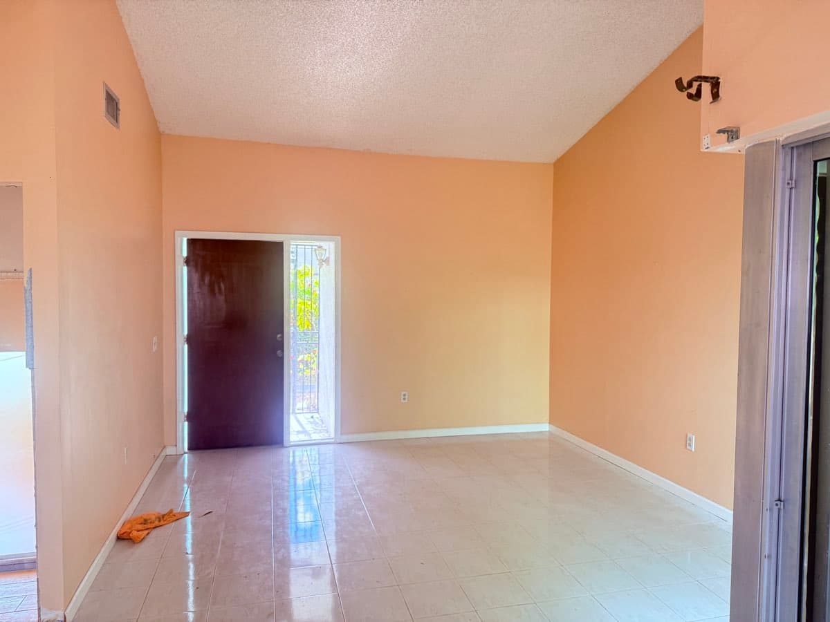 Water Damage Drywall Repair and Paint, before, South Miami Heights, Miami-Dade
